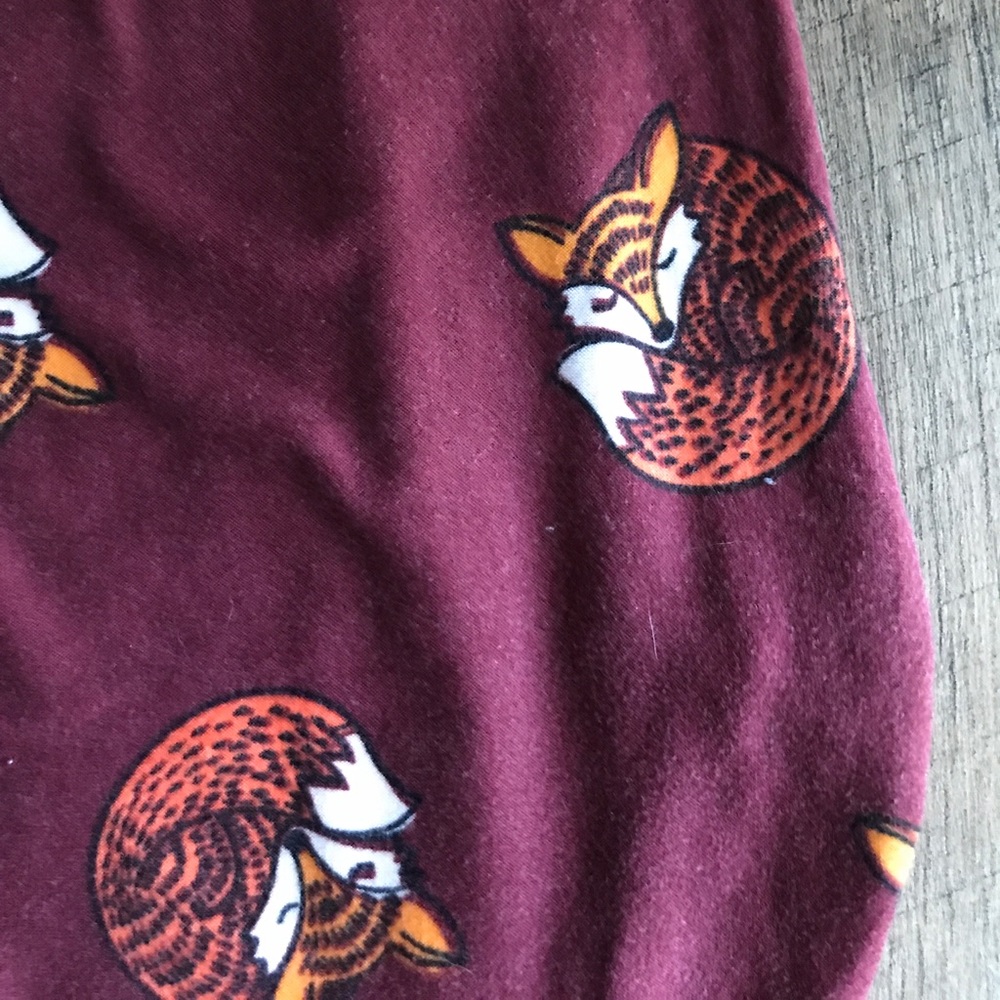 Os lularoe leggings - Picture 2 of 2