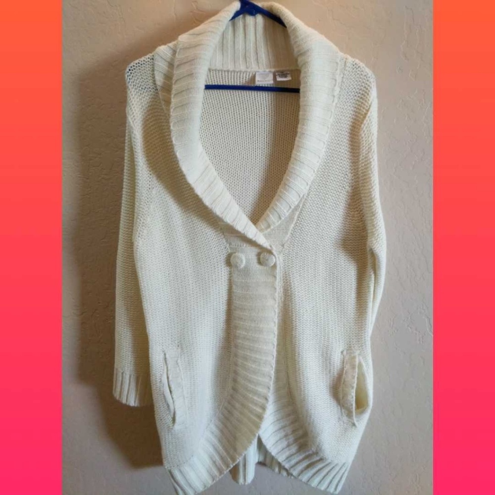 Ladies 2 button cute winter cardigan 2 pocket coat