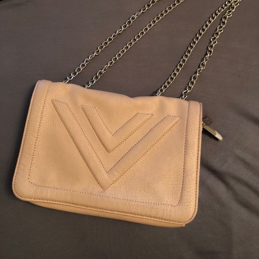 Crossbody handbag