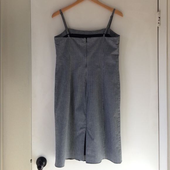 Summer gingham dress free with purchase - Picture 4 of 4