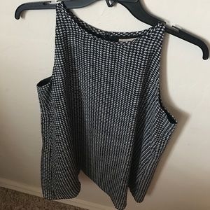 Open back houndstooth blouse Open back houndstooth blouse