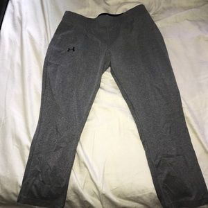 Under armour fitted leggings