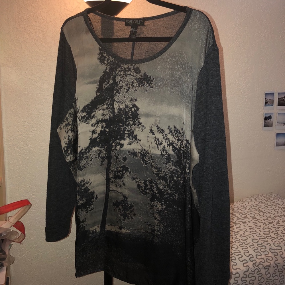 Forever +21 Grey 2 toned material long sleeve