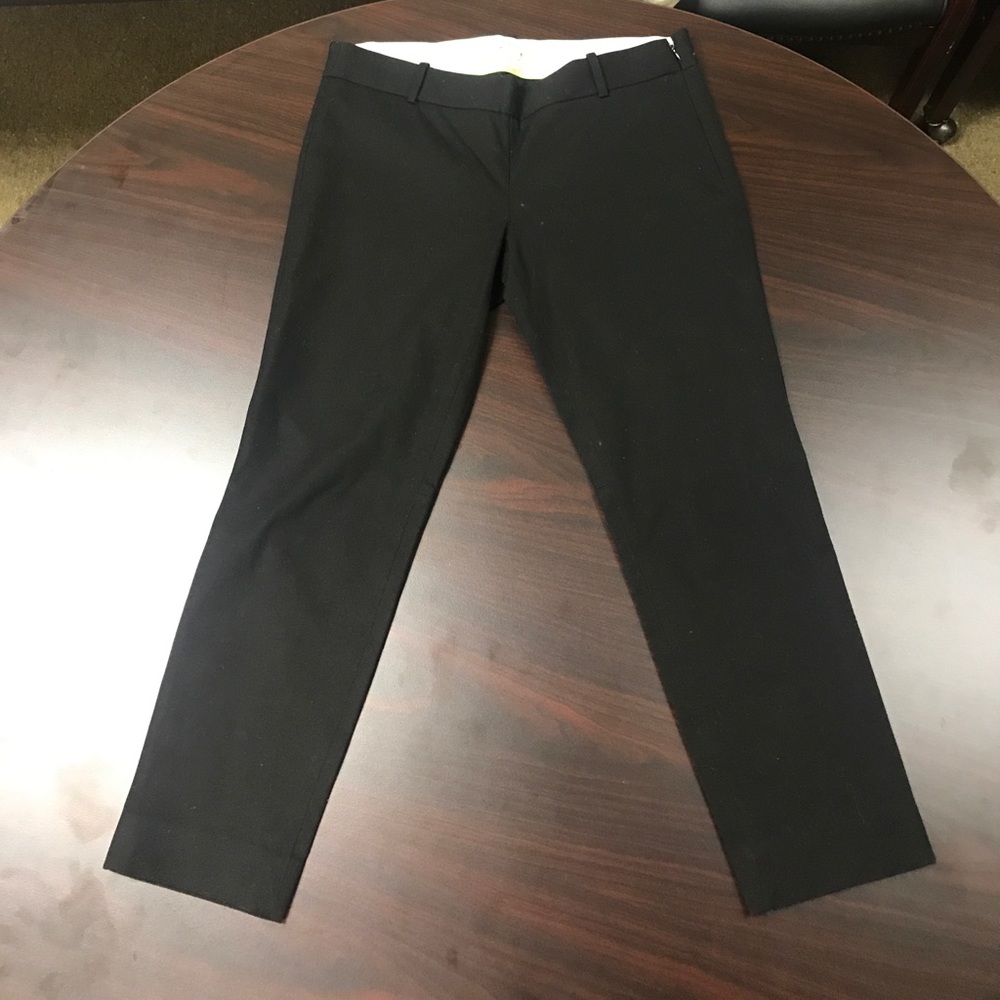 J Crew cropped black pants. Size 6.