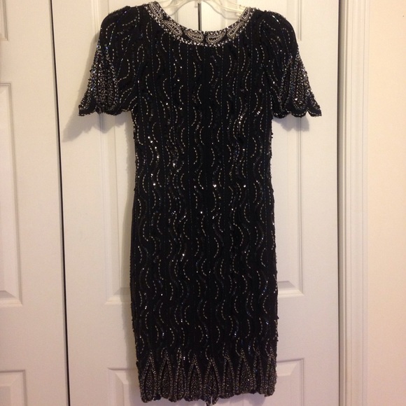 A Formal Affair Black Sequin Beaded Cocktail Dredd - Picture 4 of 7