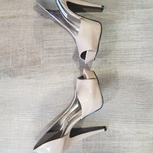 Heels - Picture 2 of 3