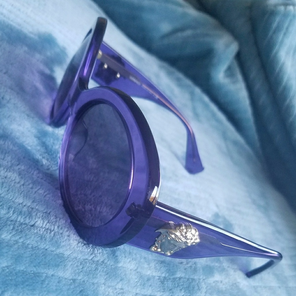 Versace Sunglass - Picture 1 of 5