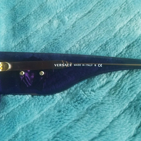 Versace Sunglass - Picture 4 of 5