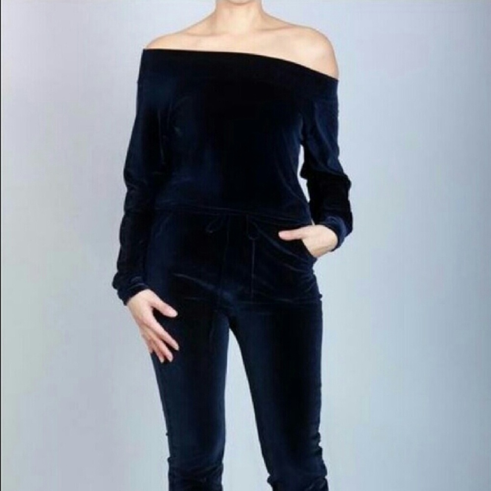 Navy Velet Off-the-shoulder Jumpsuit