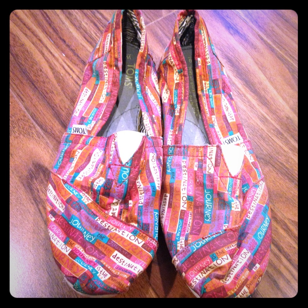 TOMS. Size women's 9