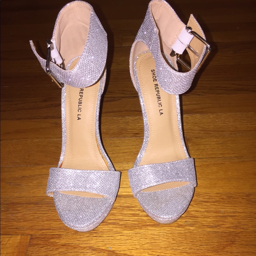 Shoe republic heels