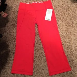 Lululemon gather and grow crops