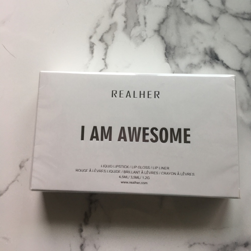 Realher “I Am Awesome” lipstick set
