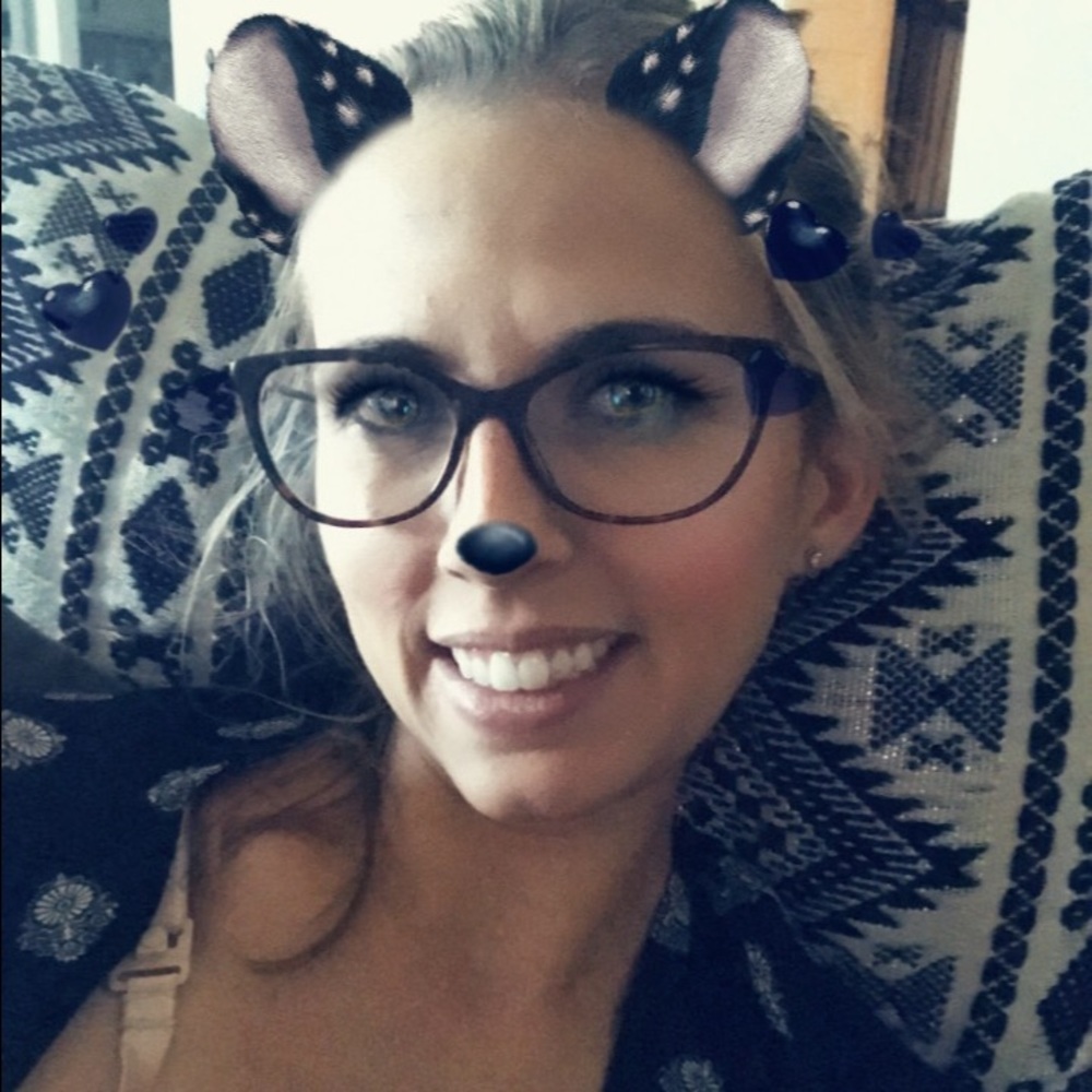 Meet your Posher, Carli