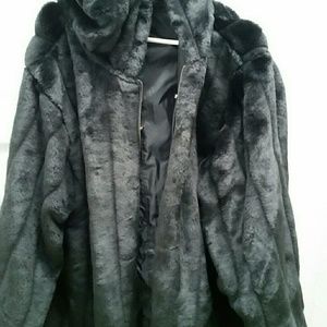 Perfect faux fur jacket reversible with hood