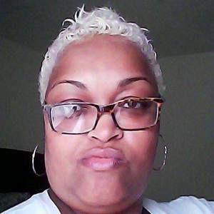 Meet your Posher, Chelle