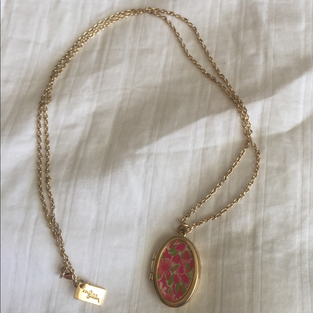 Lilly Pulitzer long necklace