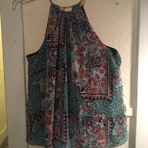 Pretty top with gold neck closure