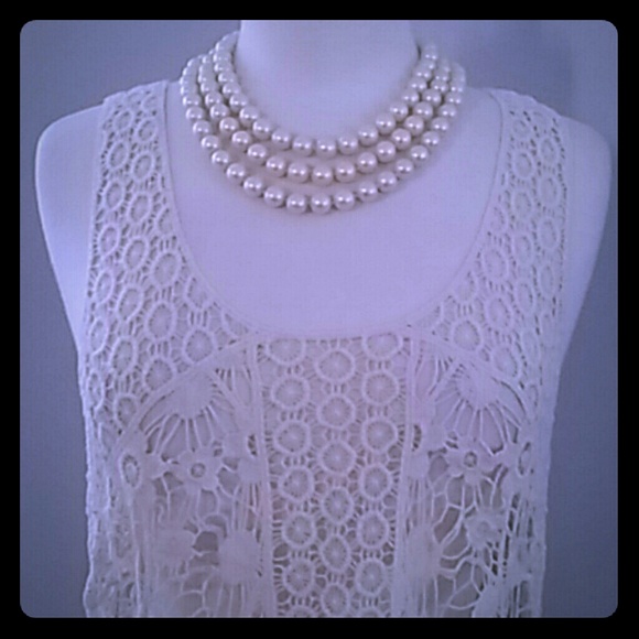 Cupio Tops - CUPIO IVORY/CREAM CROCHET TOP L/XL
