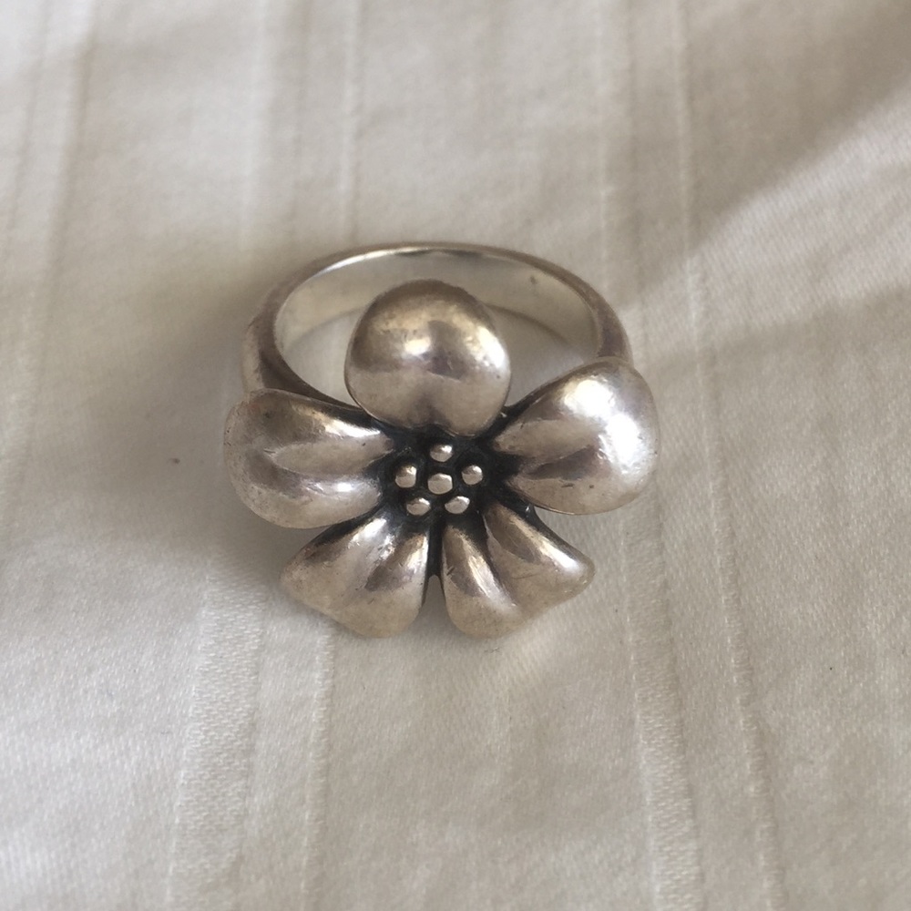 James Avery flower ring