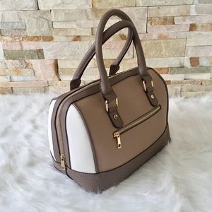 Beautiful Taupe color-blocked handbag
