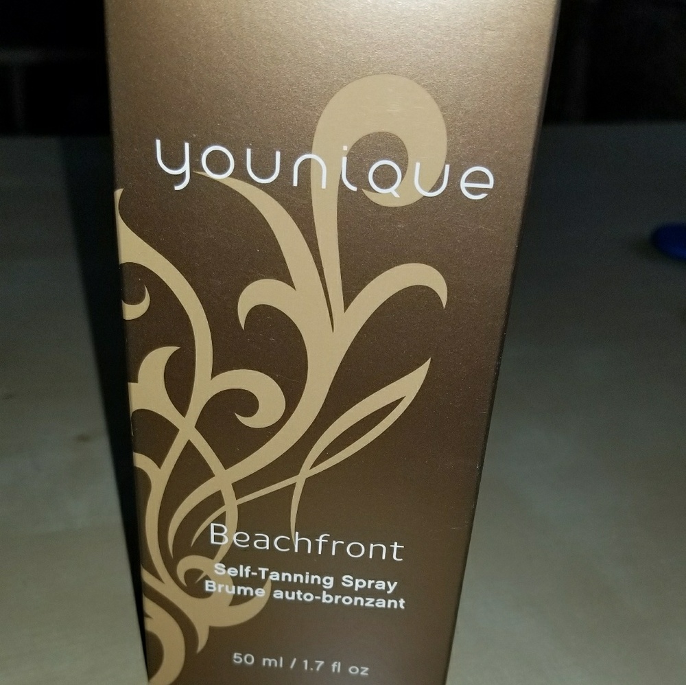 Younique Beachfront Self-tanning Spray
