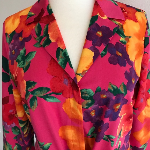 Jones New York Signature Tie Waist Blouse - Picture 3 of 7