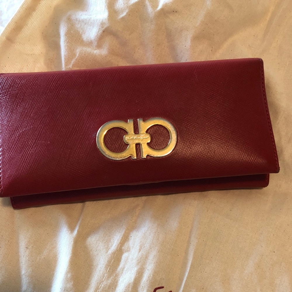 Ferragamo Continental Wallet