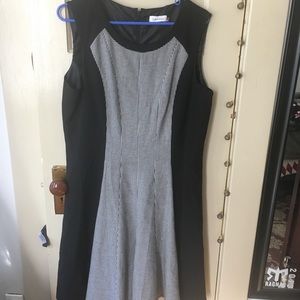Calvin Klein Size 14 dress color block!