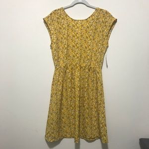 NWT Old Navy Outlet Yellow Floral dress!