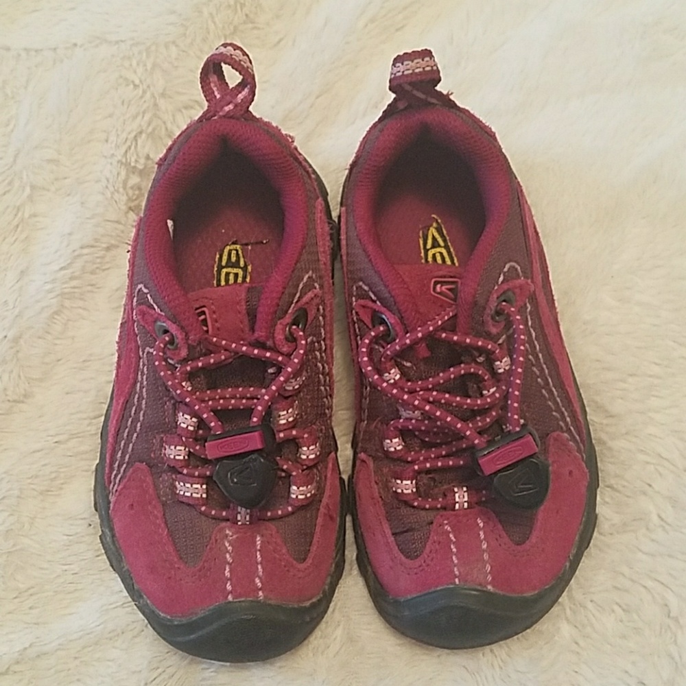Girls Keen hiking shoes