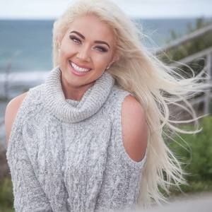 Meet your Posher, Connie