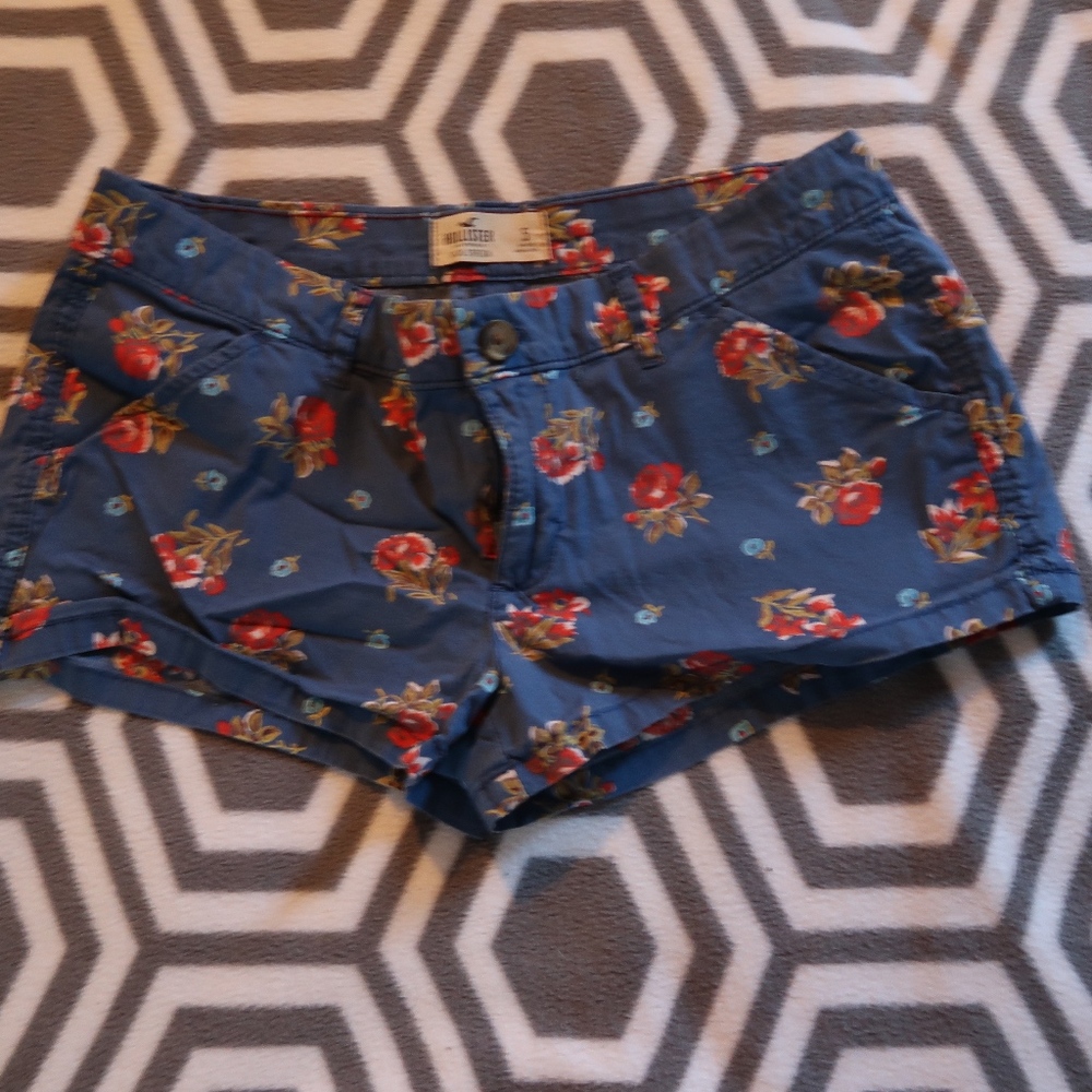 Hollister Floral Shorts