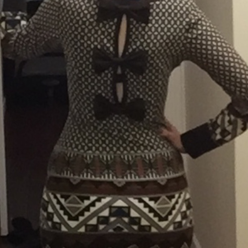 Short dress - Picture 4 of 4