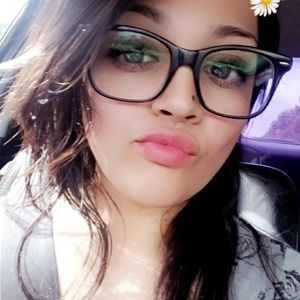 Meet your Posher, Dulce