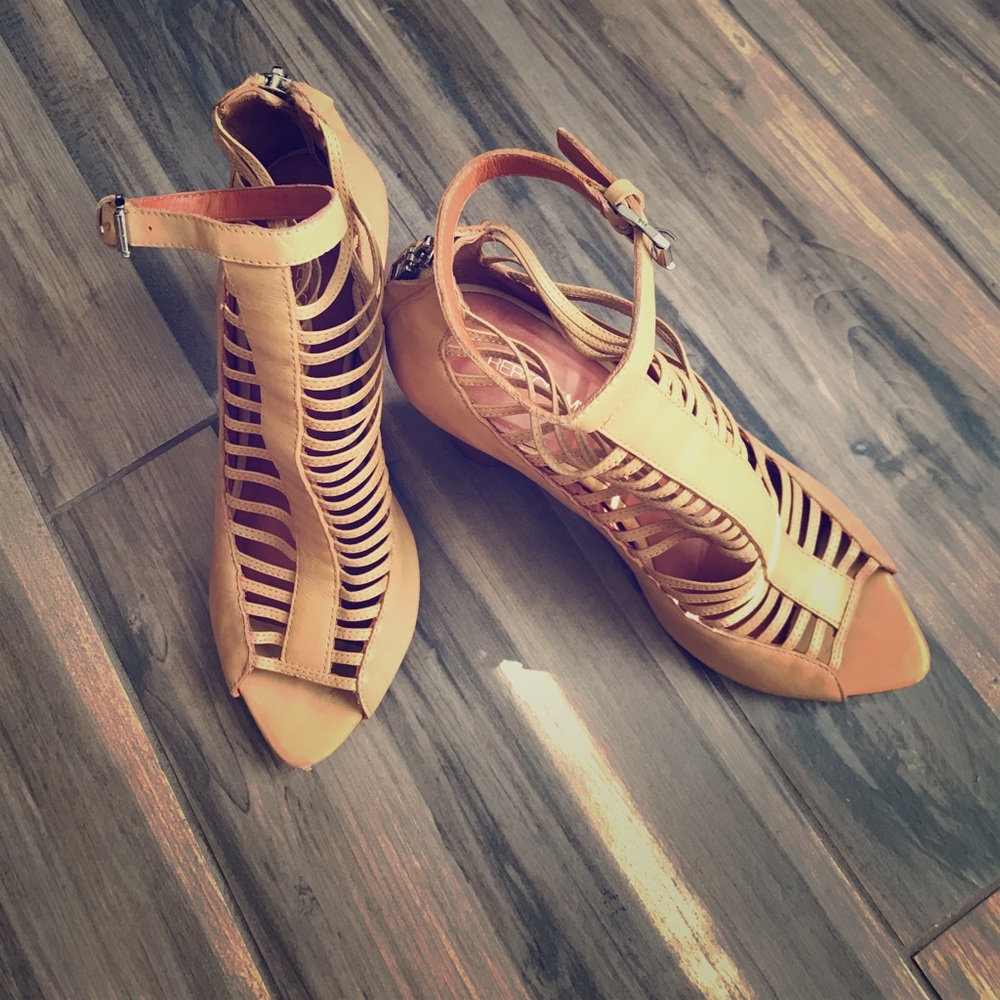 Rebecca Minkoff heels size 8 gently used so cute