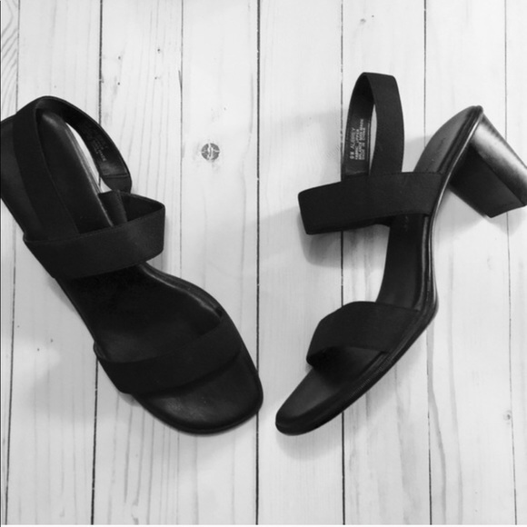 Hillard & Hanson Shoes - 🌵NWOT Strap Heels🌵