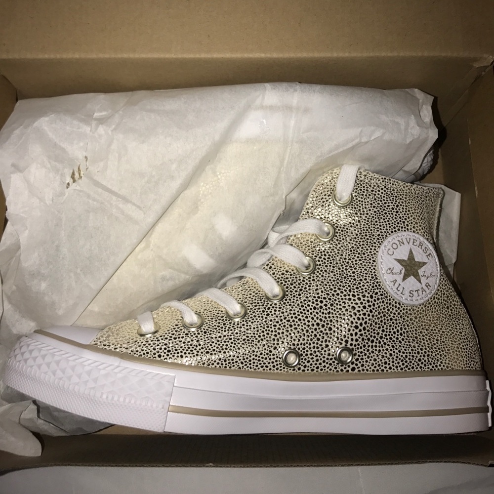 gold converse
