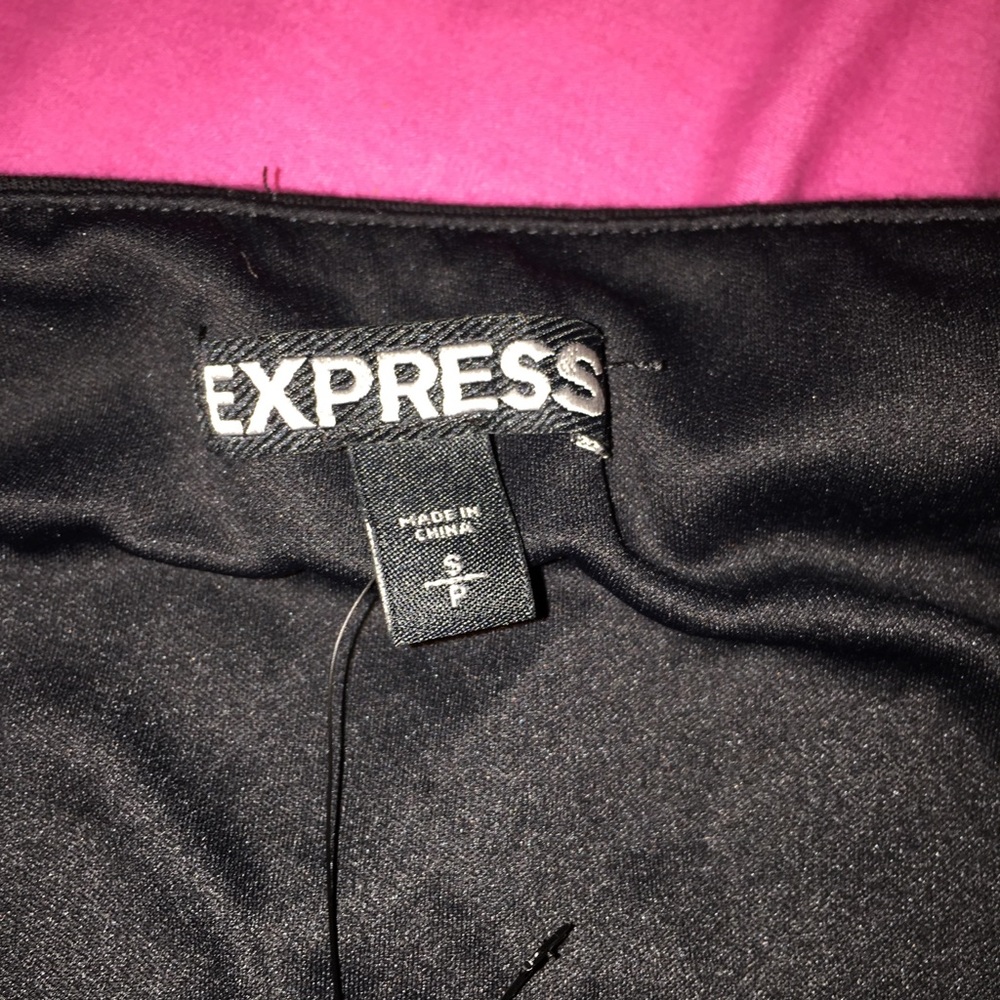 Express Skirt - Picture 3 of 3
