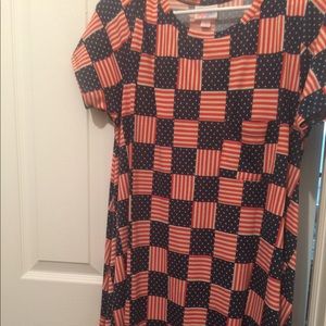 Small Lularoe Americana Carly
