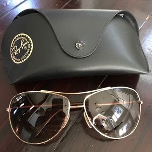 Ray-Ban Accessories - Ray Ban aviator sunglasses. Ray-Ban Accessories - Ray Ban aviator sunglasses.