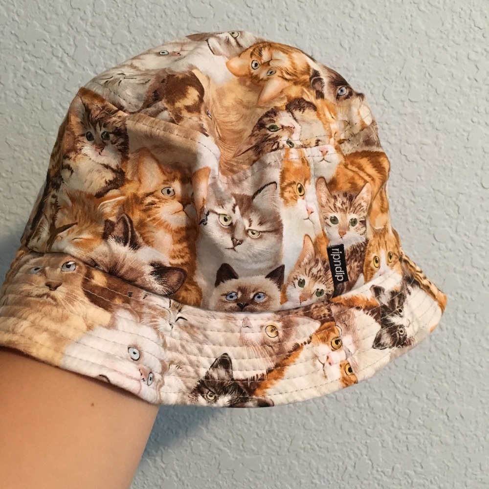 RIPNDIP cat bucket hat