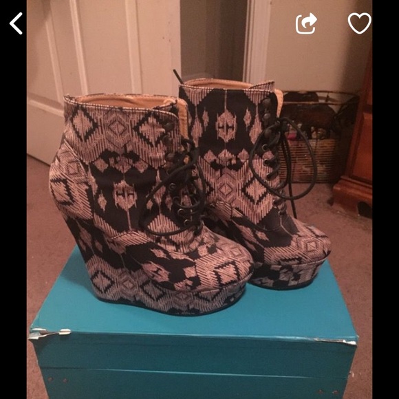 Shoes! - Picture 3 of 4