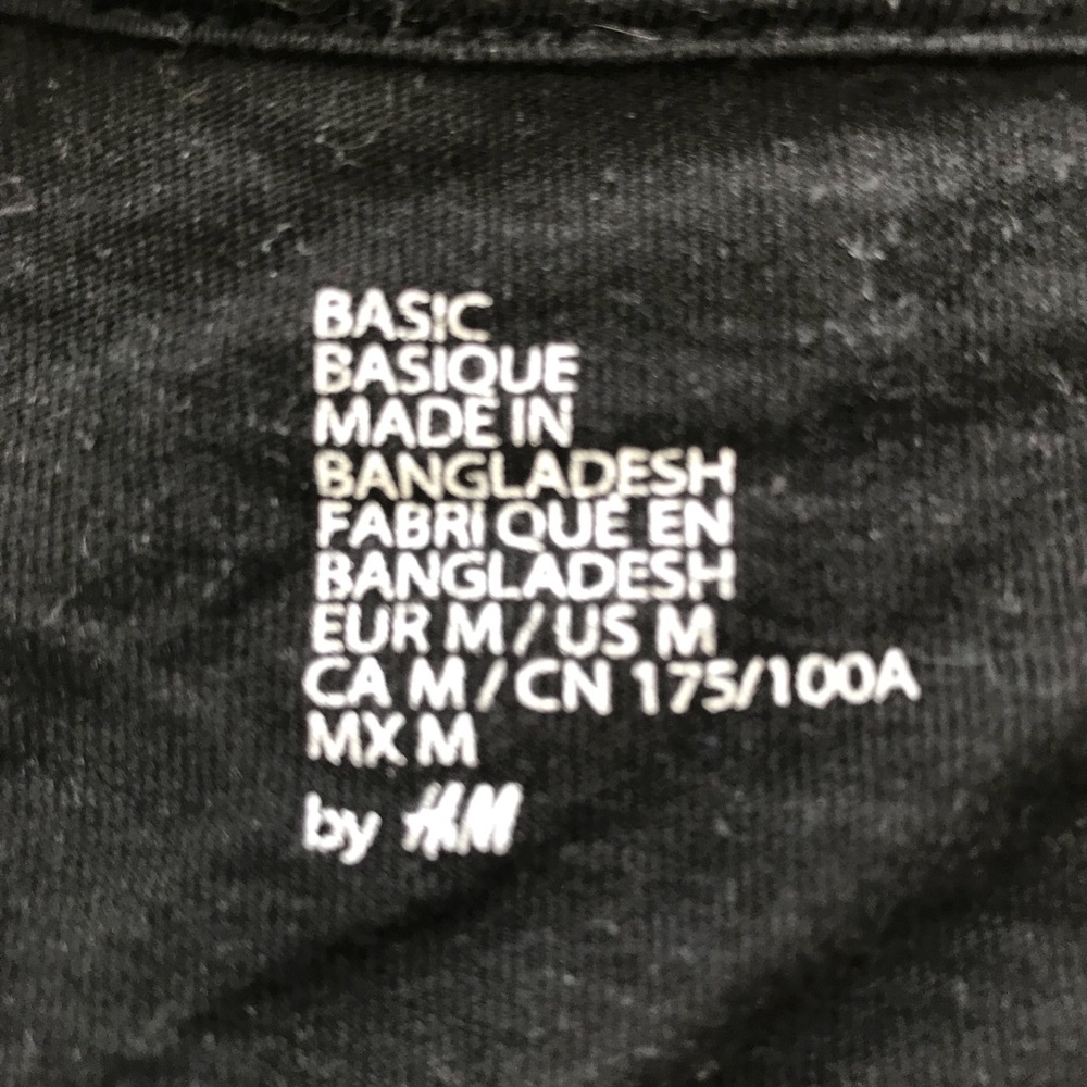 H&M t-shirt - Picture 2 of 2