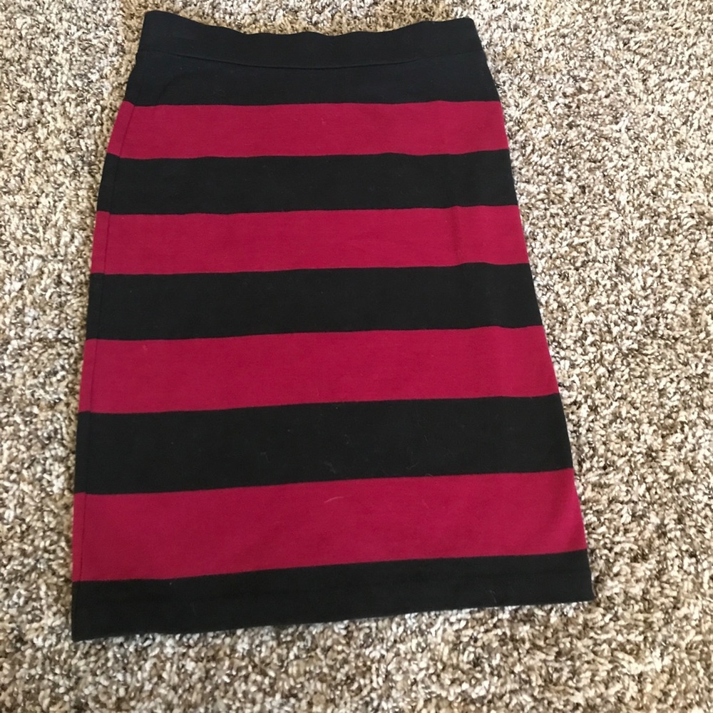 Maroon and black striped pencil skirt