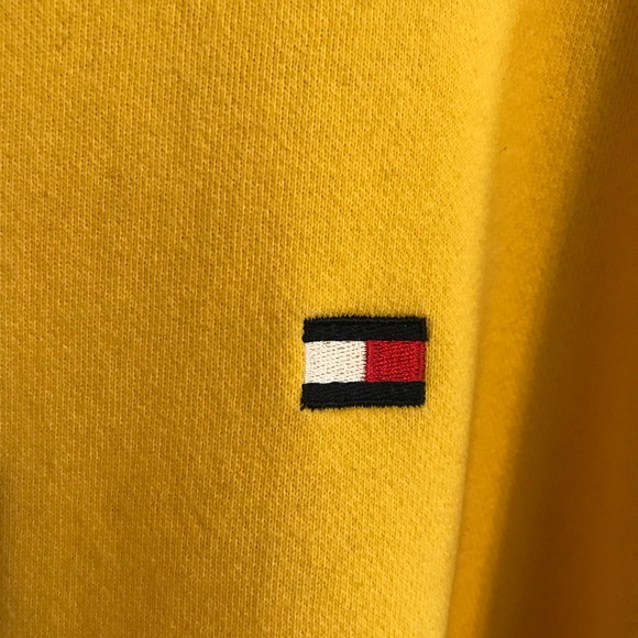 🚫🚫sold🚫🚫⚠️Vintage Tommy Hilfiger Crewneck - Picture 2 of 4