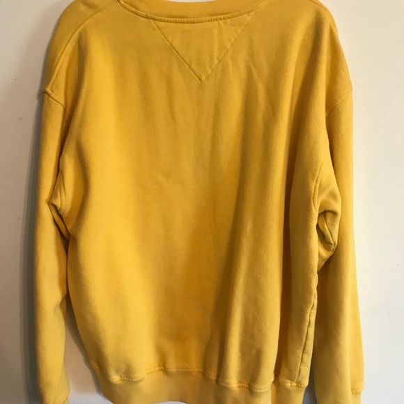🚫🚫sold🚫🚫⚠️Vintage Tommy Hilfiger Crewneck - Picture 4 of 4