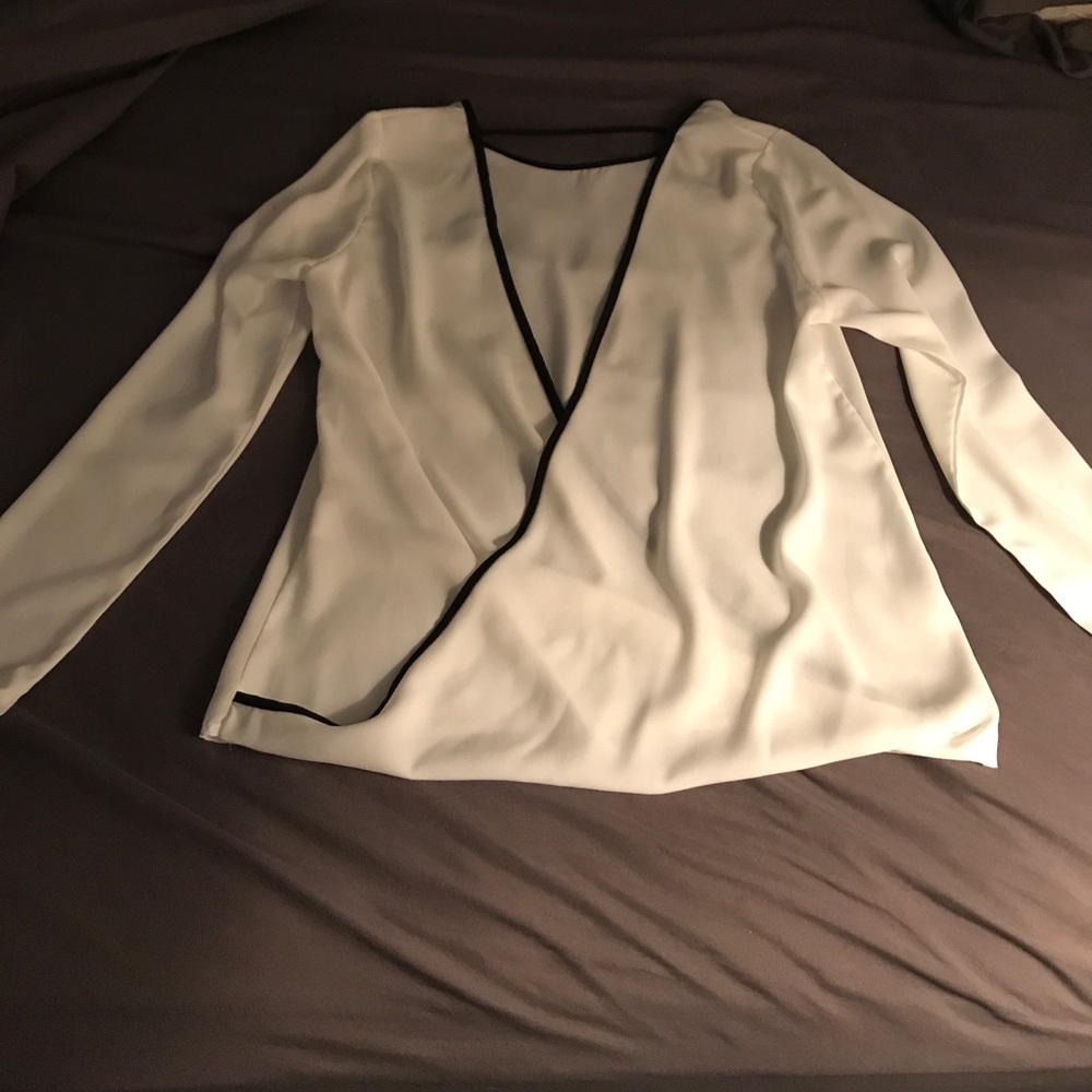 Ivory and Black Backless Long Sleeve