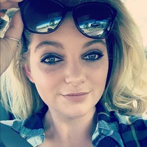 Meet your Posher, Tori