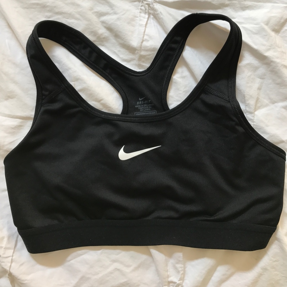 Black Dri-Fit nike sports bra
